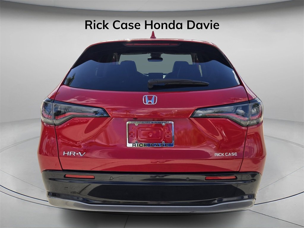 Certified 2024 Honda HR-V EX-L image 6
