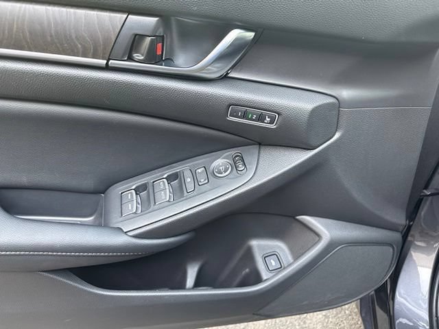 Used 2018 Honda Accord EX-L image 12