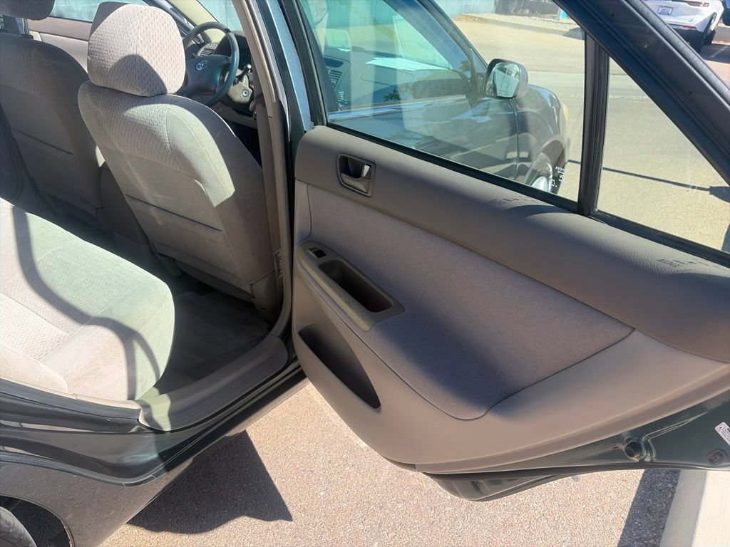 Used 2003 Toyota Camry FWD image 9