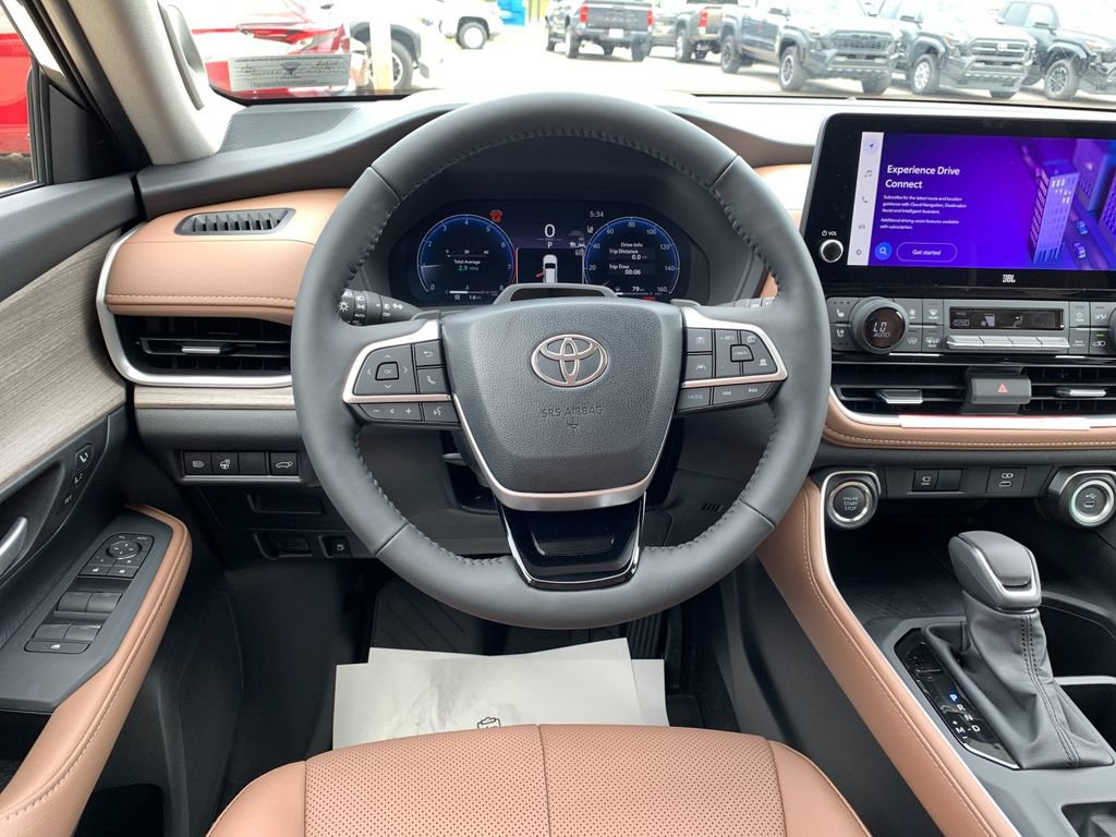 Used 2026 Toyota Grand Highlander AWD image 17