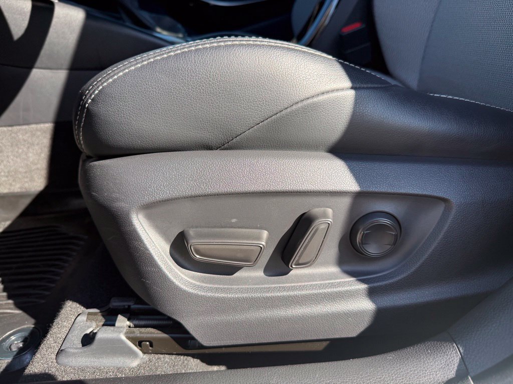 Used 2020 Toyota Corolla XSE FWD image 26