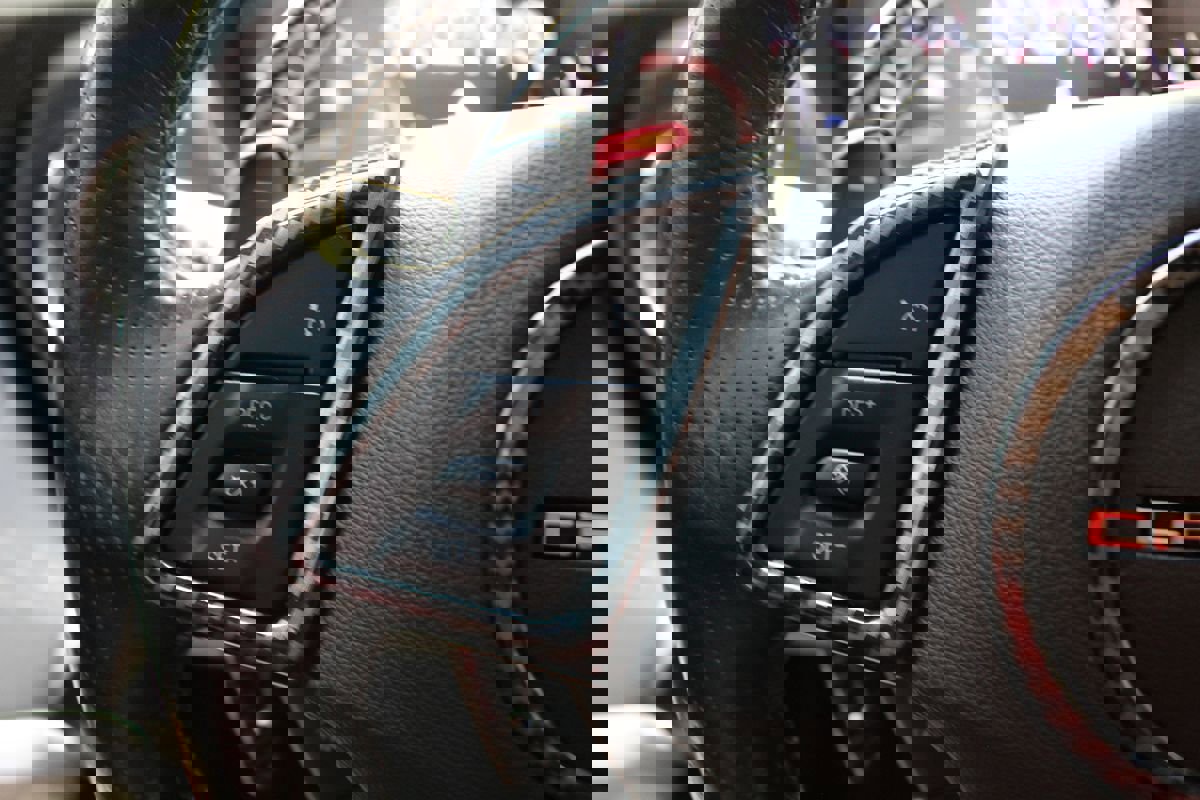 Used 2019 Chevrolet Camaro SS image 32