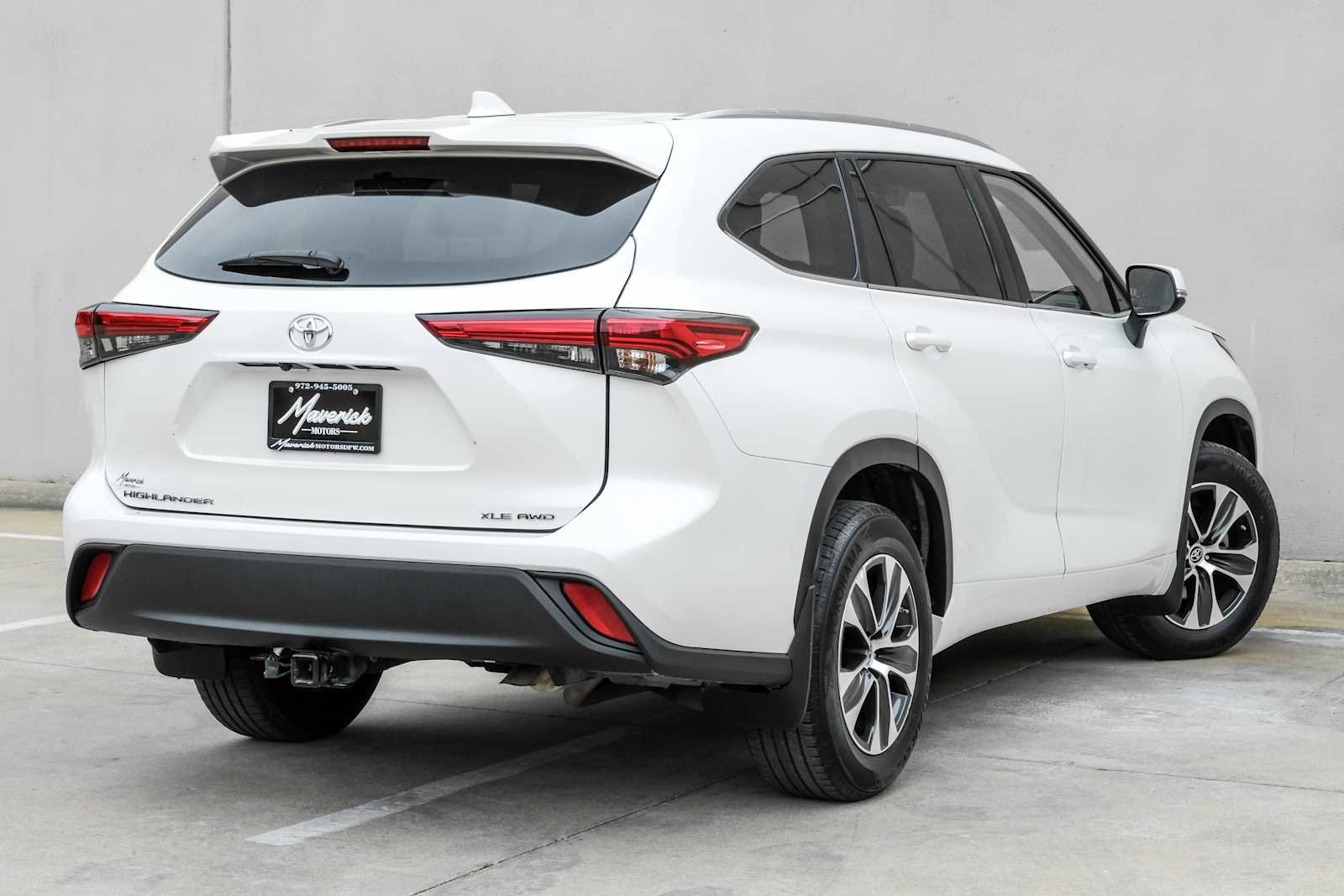 Used 2021 Toyota Highlander XLE image 8