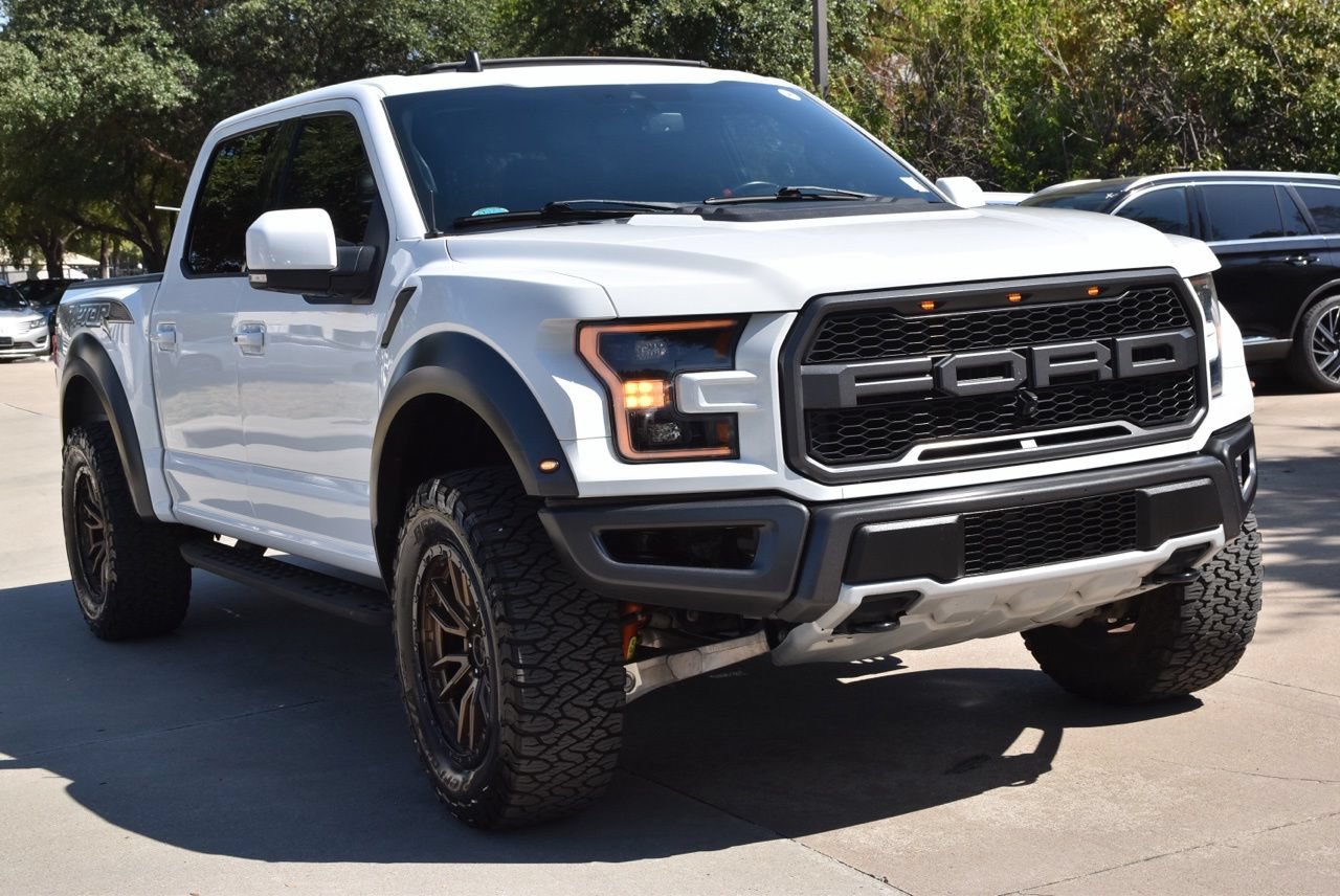 Used 2019 Ford F150 Raptor w/ Equipment Group 802A Luxury AWD/4WD image 4