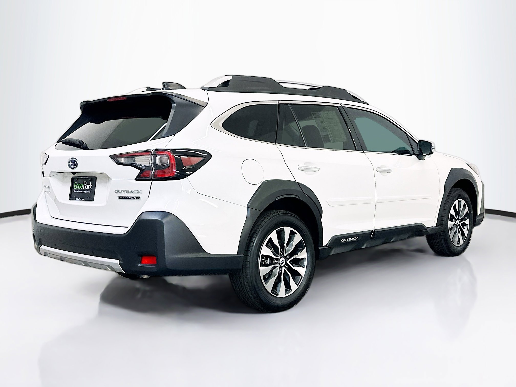 Used 2023 Subaru Outback Touring XT AWD/4WD image 9