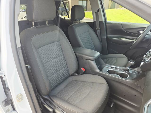 Used 2020 Chevrolet Equinox LT image 18