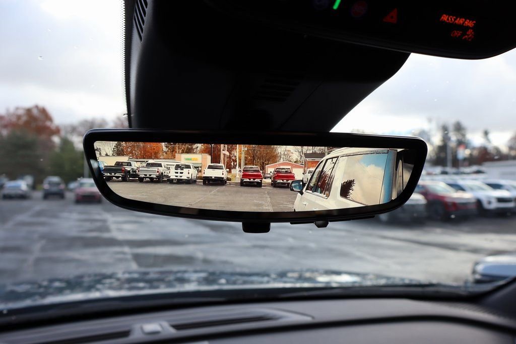 New 2026 Chevrolet Traverse Z71 w/ Enhanced Driving Package image 17