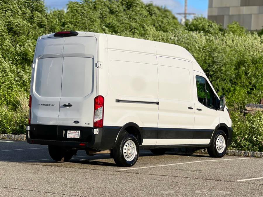 Used 2022 Ford Transit 250 148 High Roof AWD image 7
