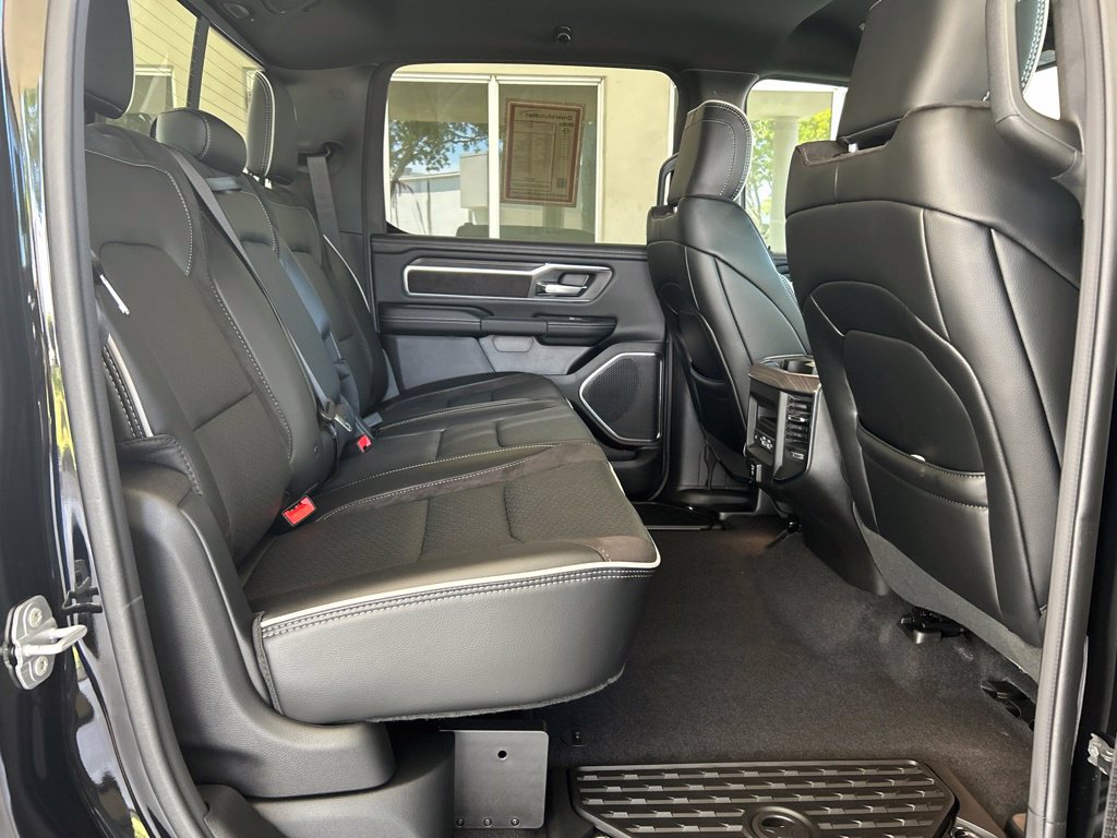 Used 2026 RAM 1500 Laramie AWD/4WD image 32