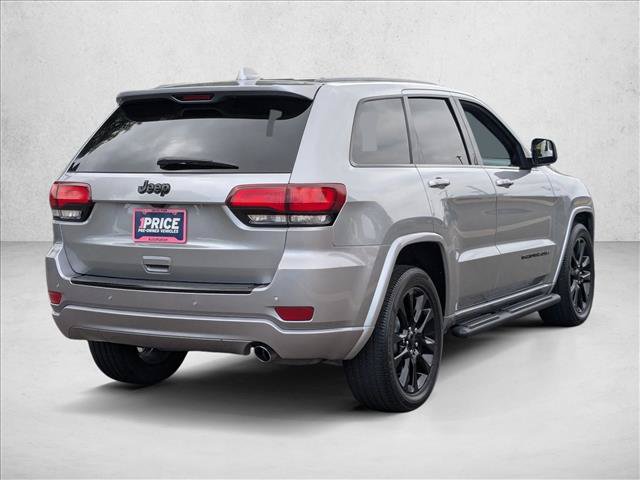 Used 2018 Jeep Grand Cherokee Altitude RWD image 5