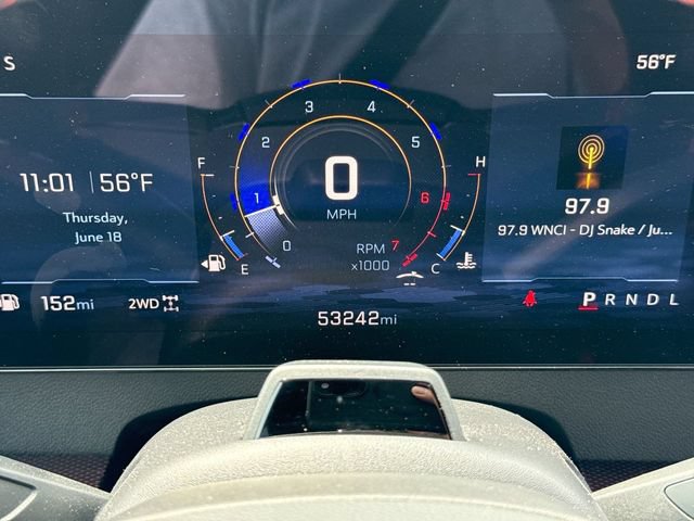 Used 2024 Chevrolet Traverse RS AWD/4WD image 15
