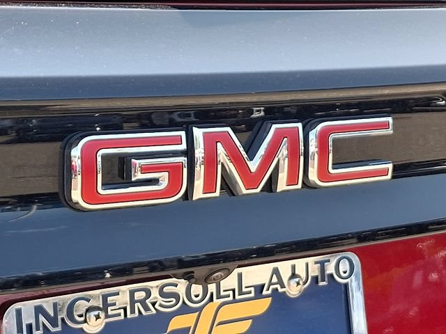 Used 2025 GMC Acadia AT4 w/ LPO, Floor Liner Package AWD/4WD image 32