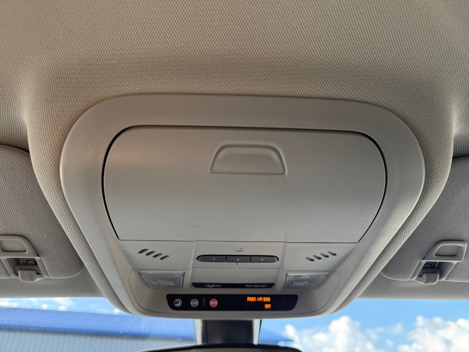 Used 2018 Chevrolet Equinox LT AWD/4WD image 15