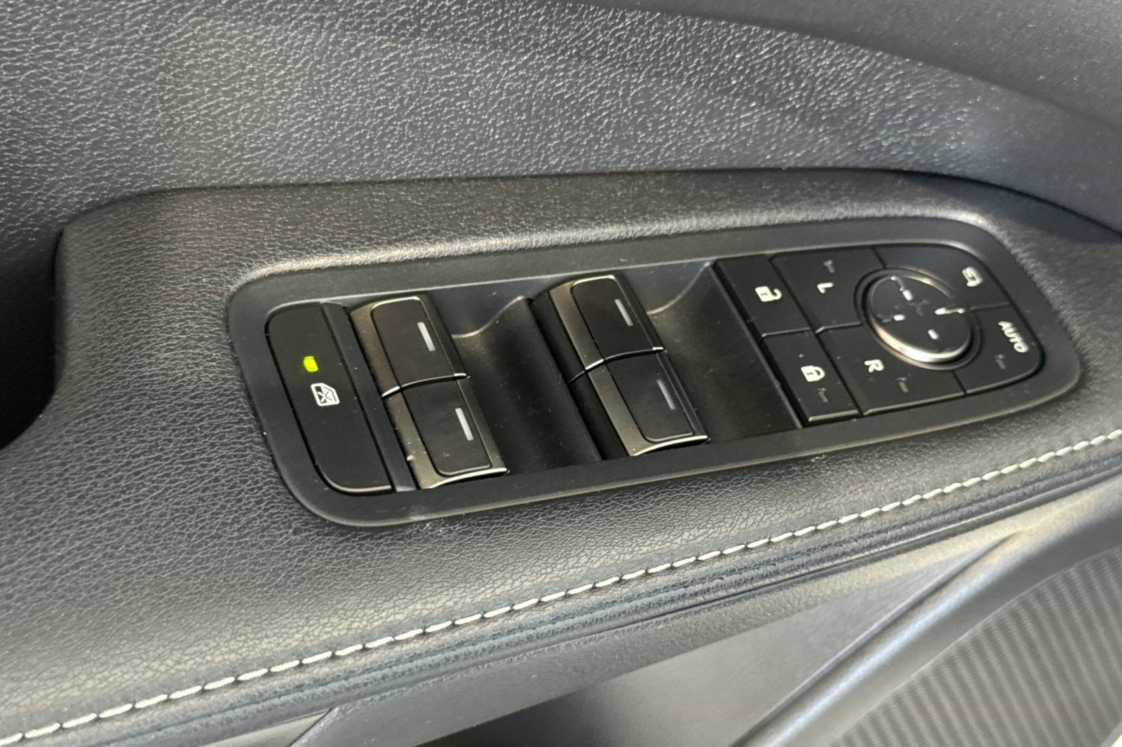 Used 2023 Lexus RX 350 AWD w/ Cold Area Package image 13