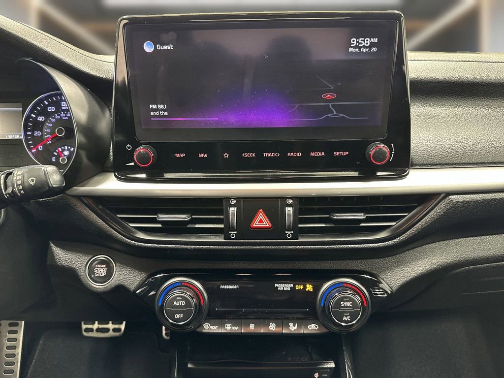 Used 2022 Kia Forte GT FWD image 9