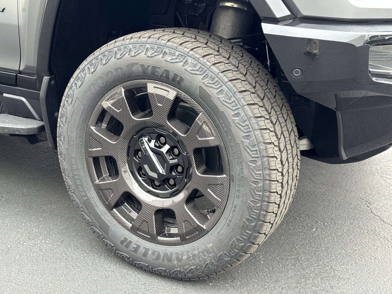 New 2026 GMC Hummer EV 3X w/ Carbon Fiber Edition Package AWD/4WD image 6