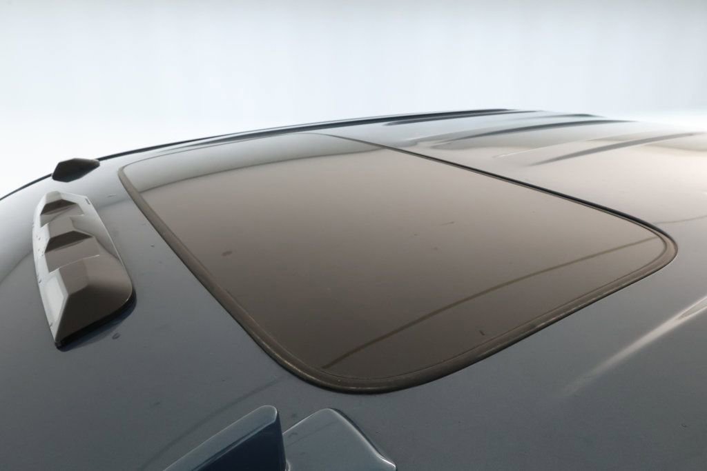 Used 2025 Chevrolet Silverado 3500 LTZ w/ LTZ Premium Package image 8