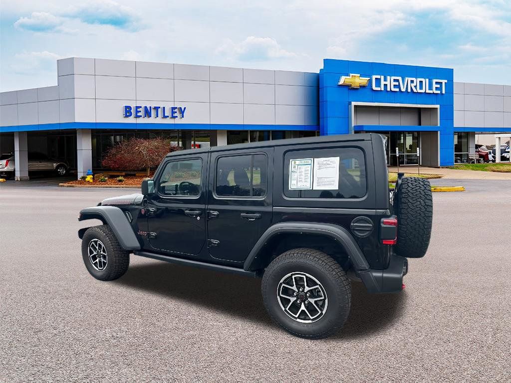 Used 2024 Jeep Wrangler Rubicon image 3