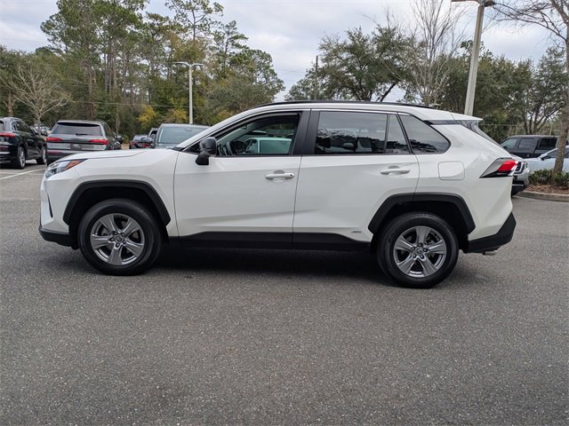 Used 2025 Toyota RAV4 LE image 6