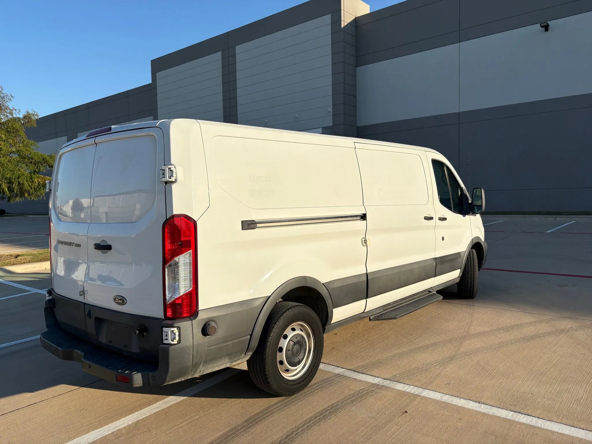 Used 2018 Ford Transit 250 148 Low Roof image 6