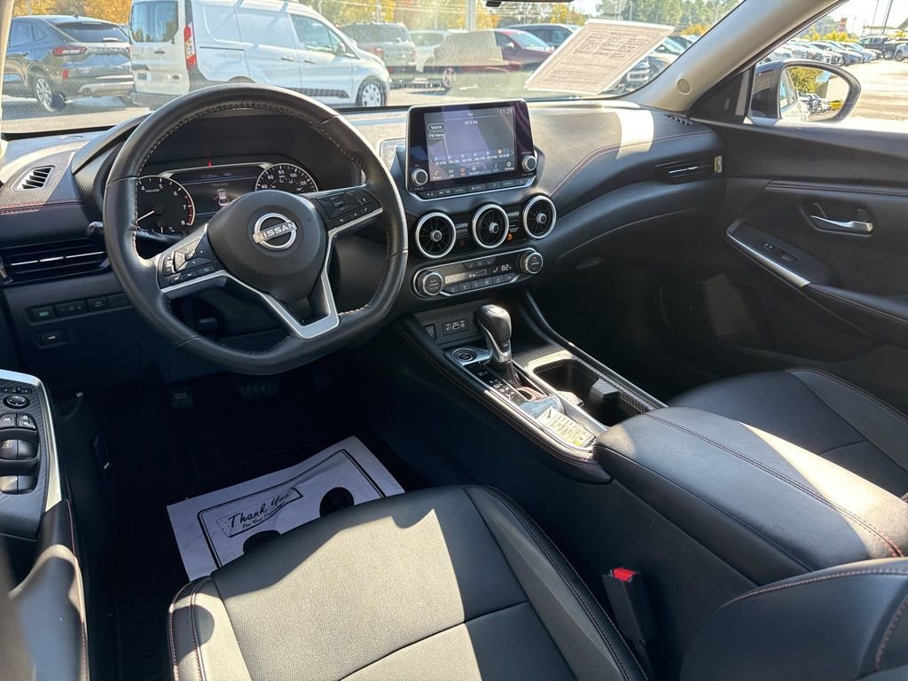 Used 2024 Nissan Sentra SR w/ SR Premium Package image 12