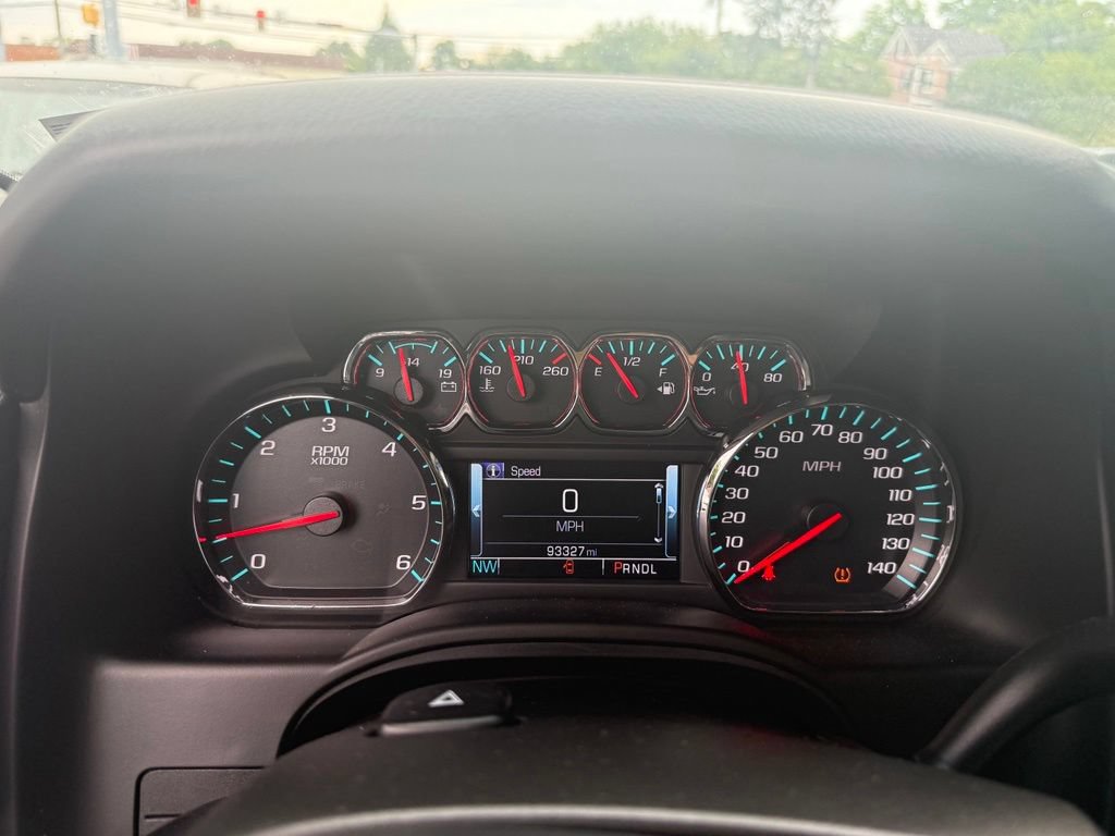 Used 2018 Chevrolet Suburban LT AWD/4WD image 20