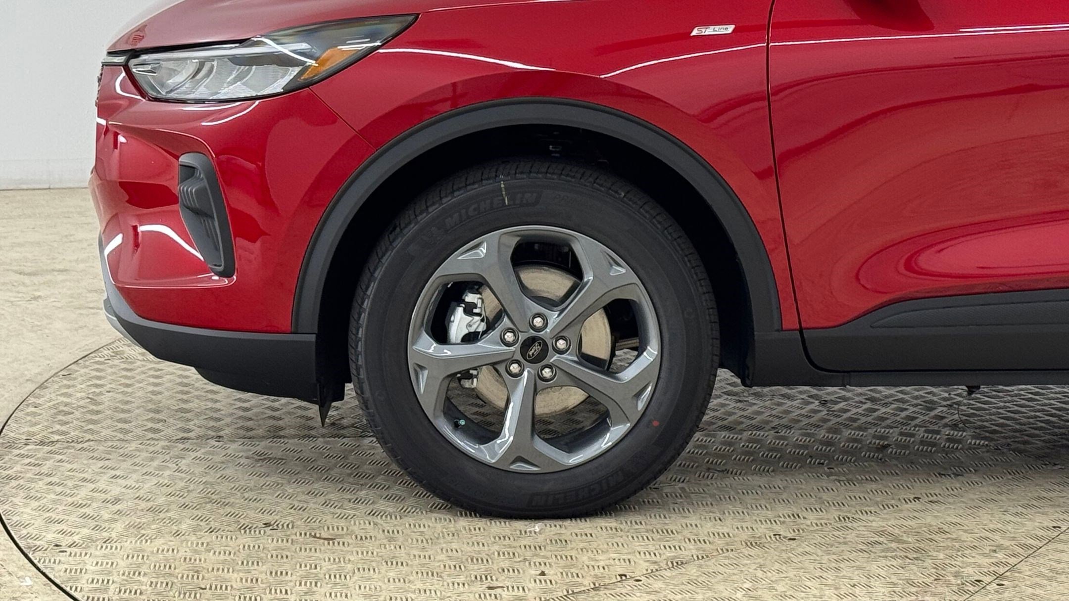 New 2026 Ford Escape ST-Line w/ Cold Weather Package AWD/4WD image 11