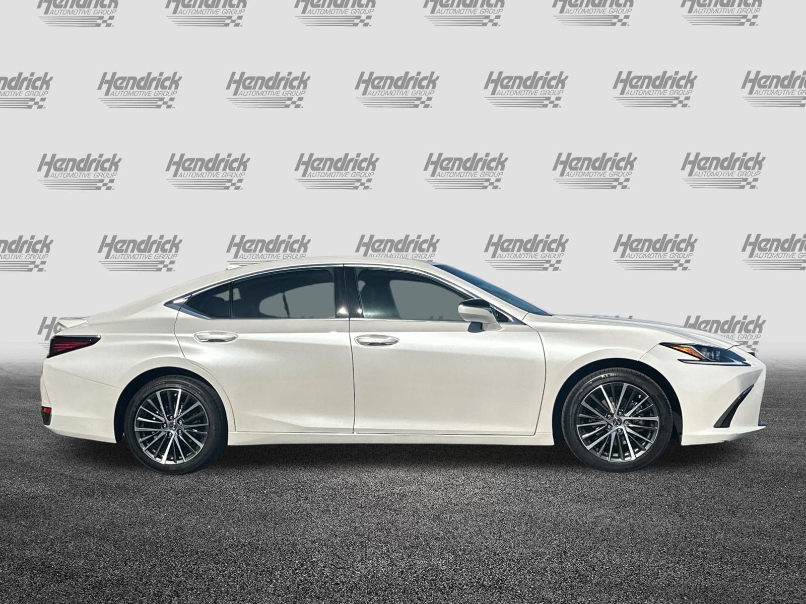 Certified 2024 Lexus ES 300h w/ Premium Package FWD image 3