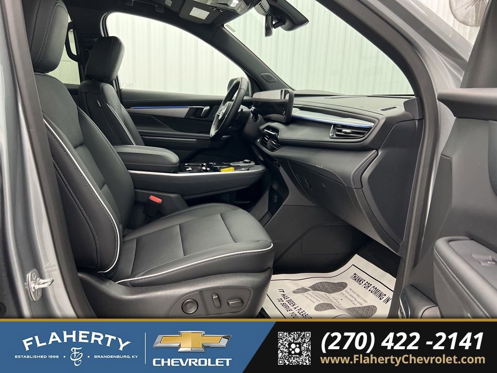 Used 2025 Buick Enclave Preferred image 15