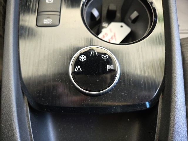 Used 2021 Nissan Rogue S AWD/4WD image 12