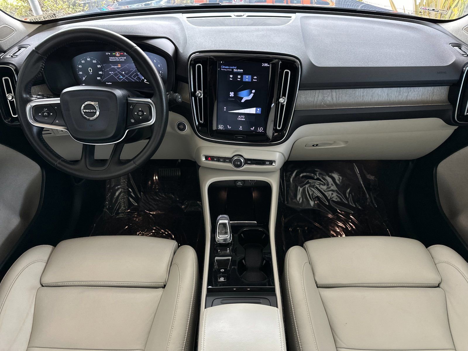 Used 2019 Volvo XC40 T5 Inscription AWD/4WD image 15