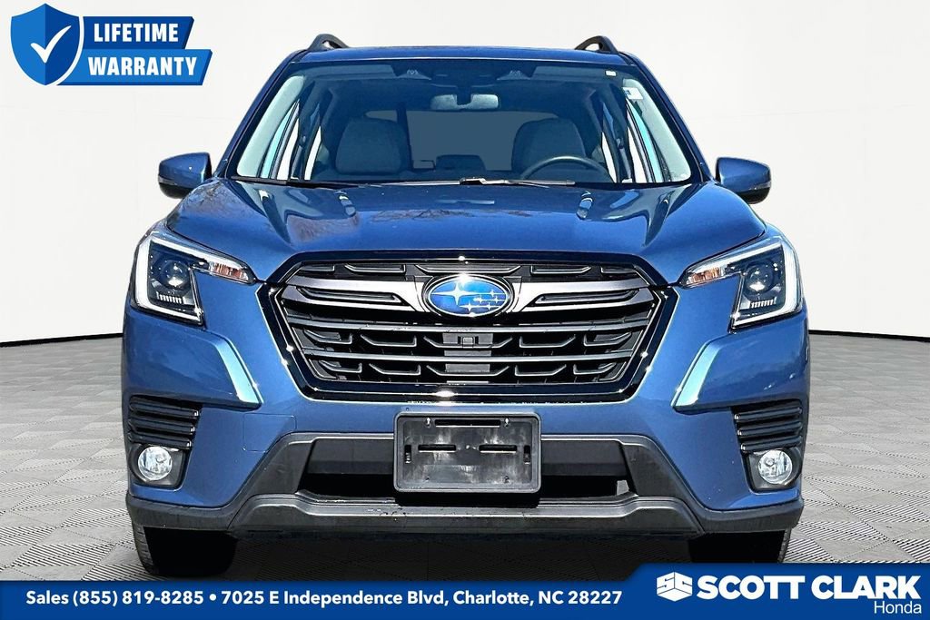 Used 2023 Subaru Forester Limited image 2