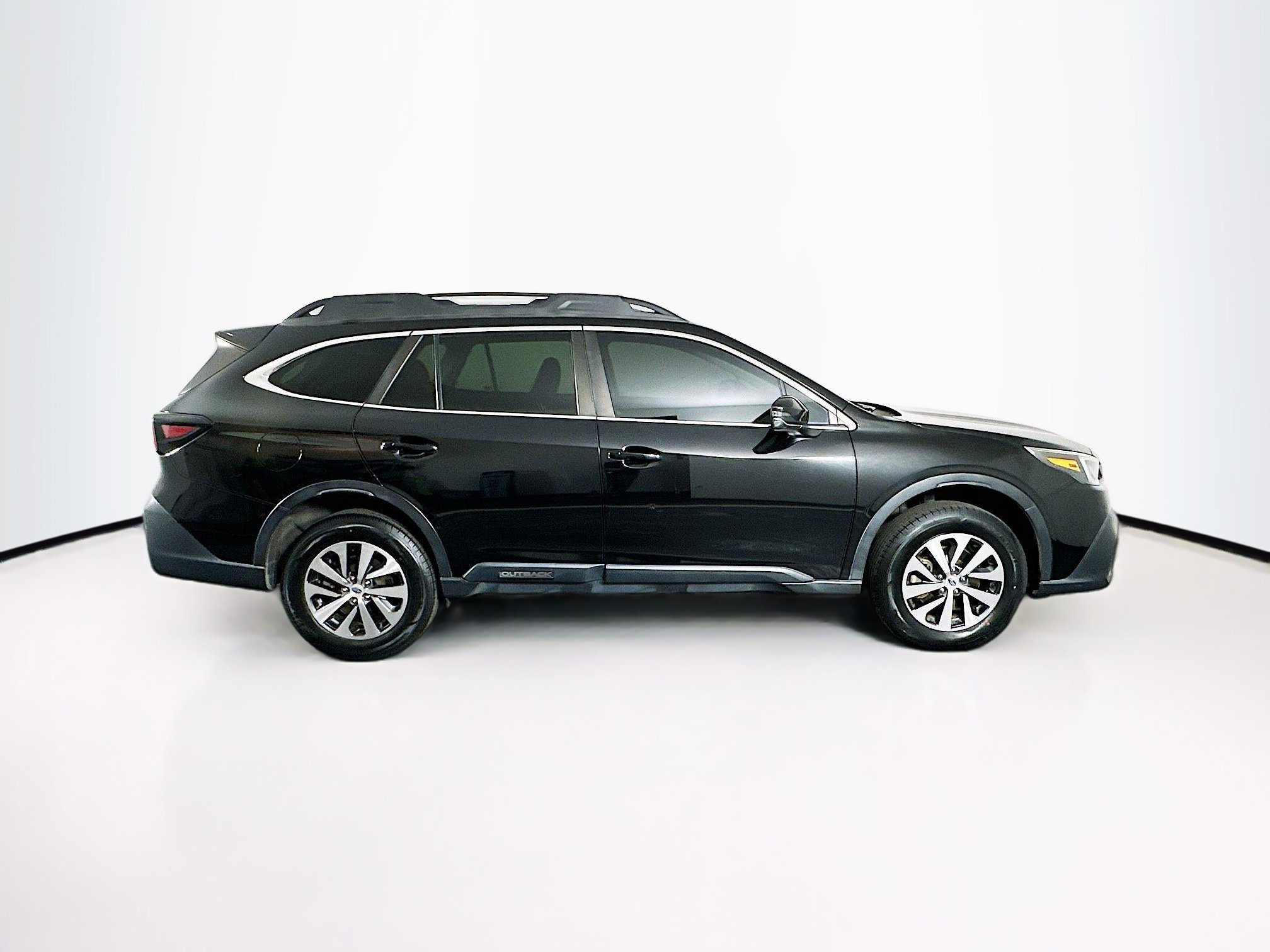 Used 2021 Subaru Outback Premium image 10