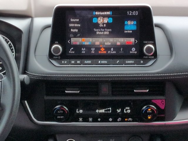 Used 2023 Nissan Rogue SV FWD image 19