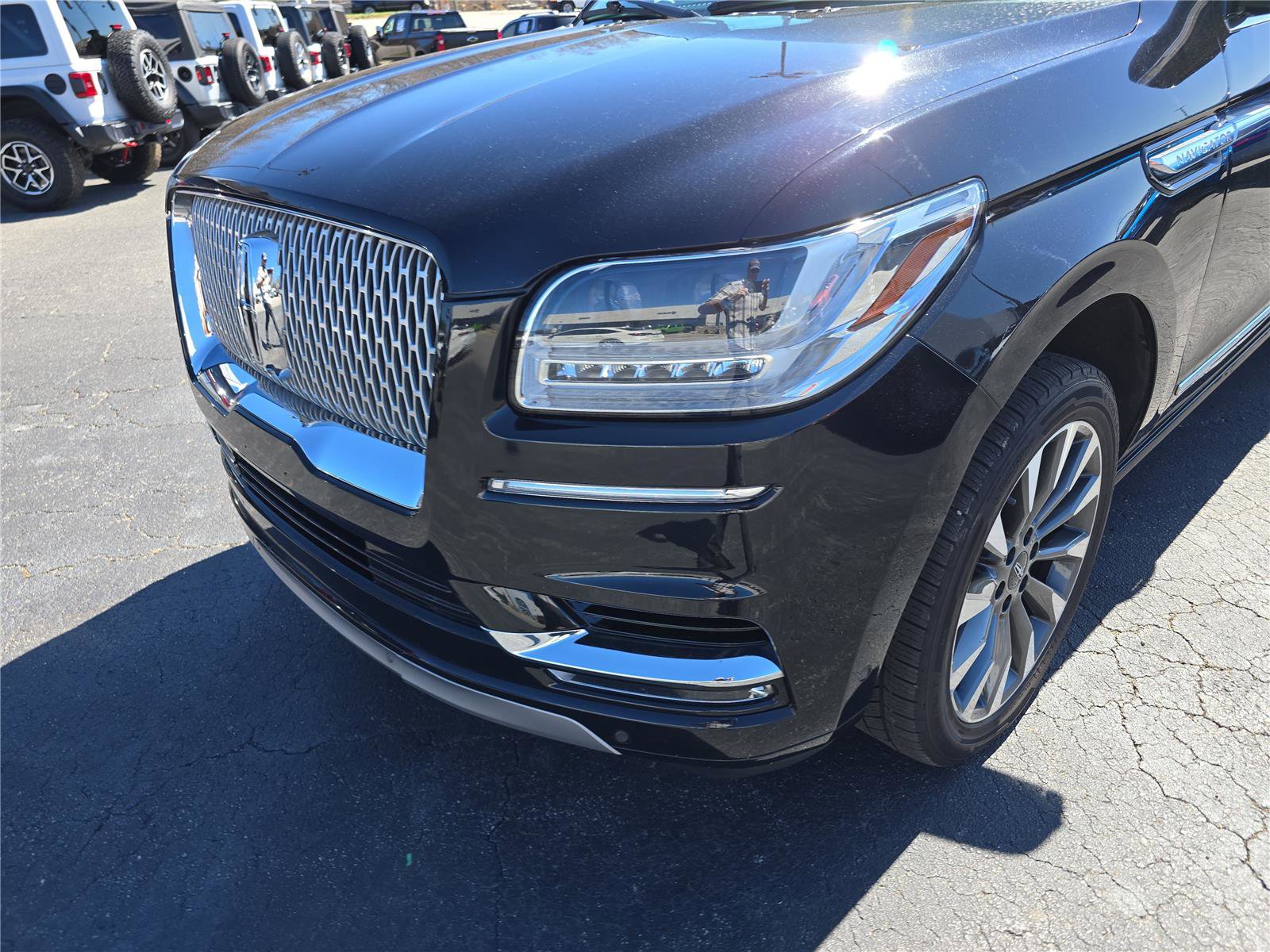 Used 2021 Lincoln Navigator L Reserve image 10