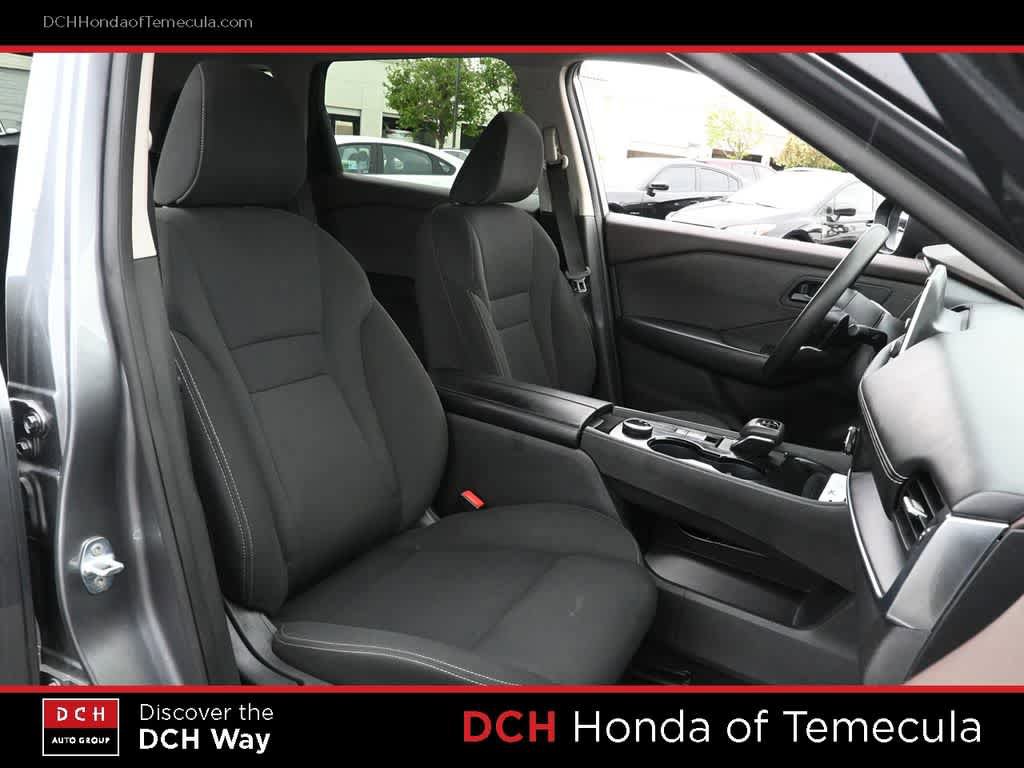 Used 2023 Nissan Rogue S AWD/4WD image 21