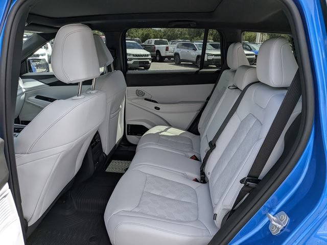 New 2026 Jeep Cherokee Overland w/ Advanced Pro Tech Group AWD/4WD image 13