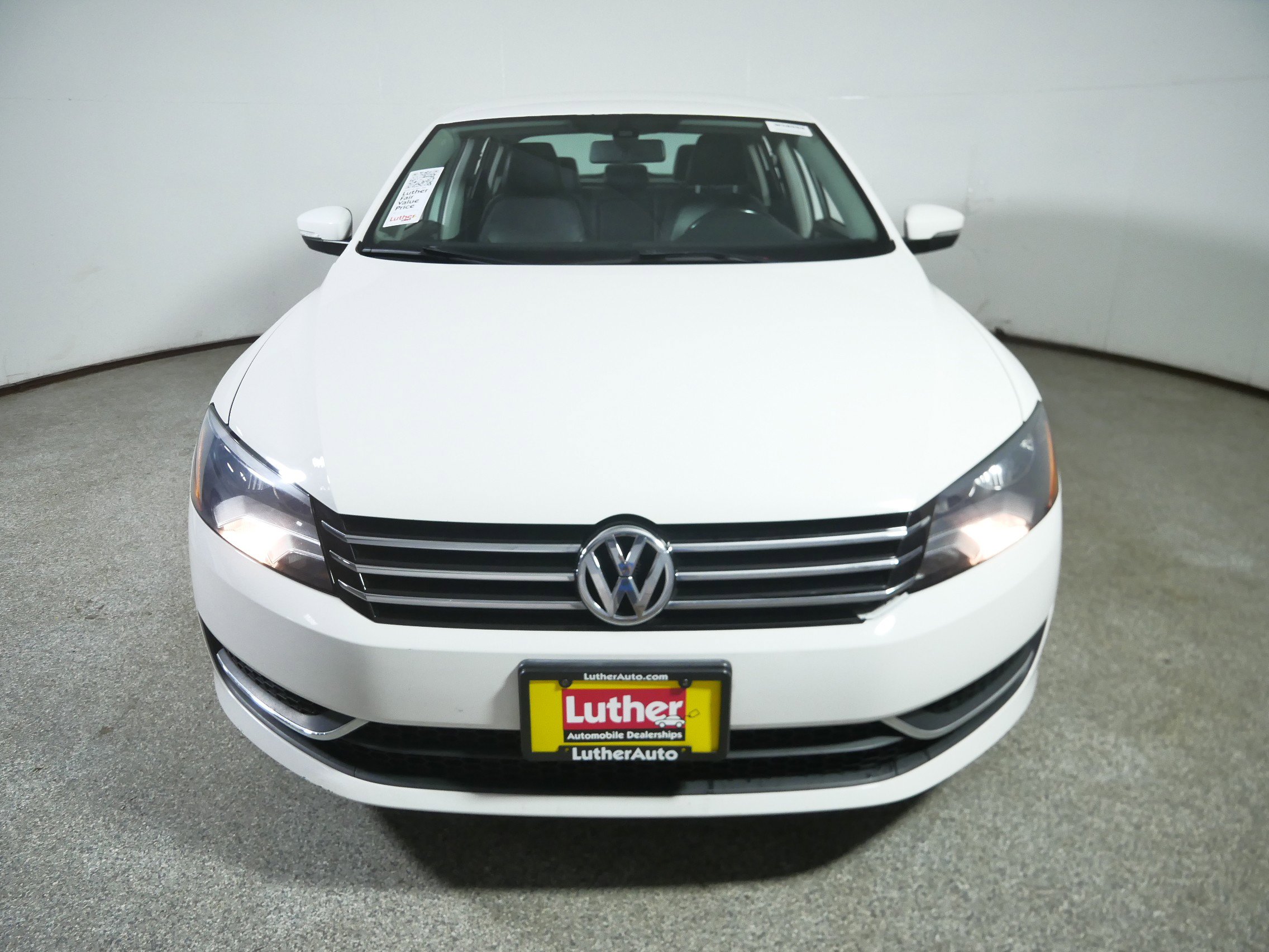 Used 2015 Volkswagen Passat 1.8T Wolfsburg Edition video 2
