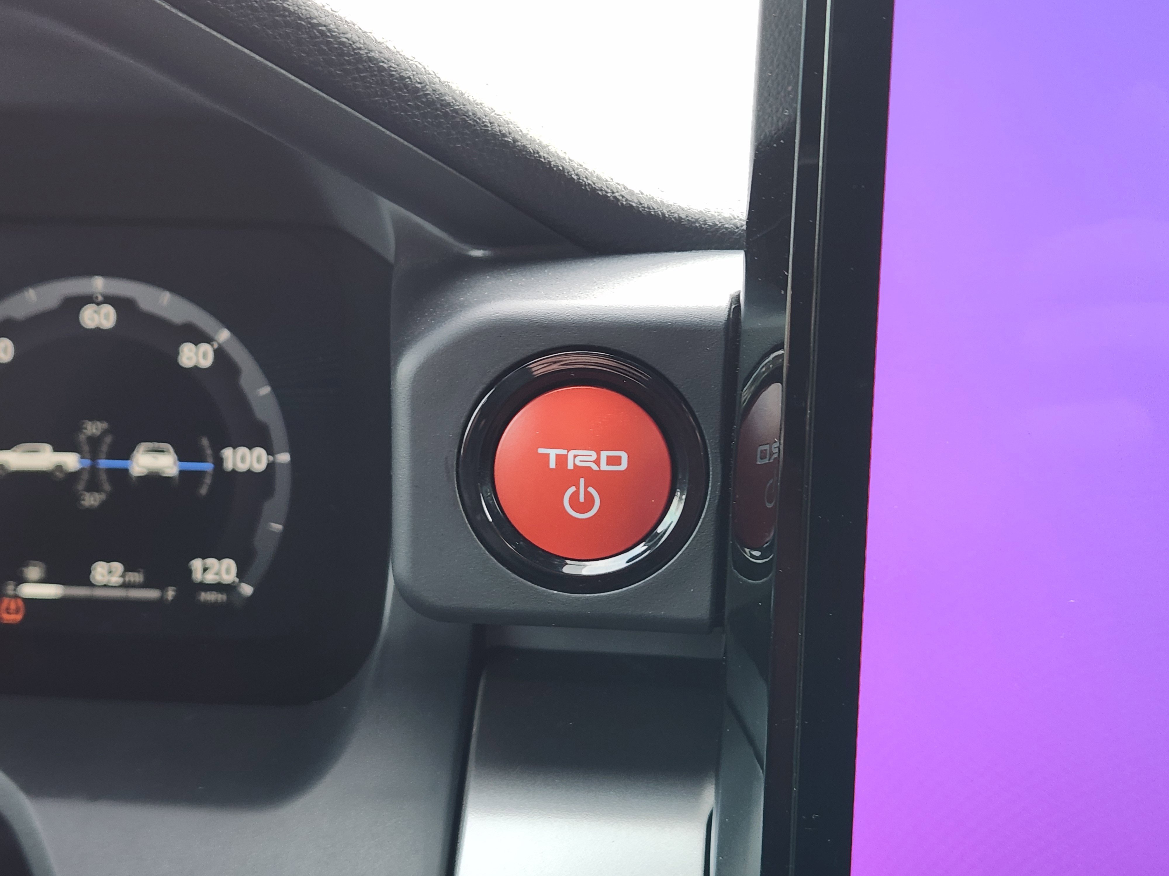 Used 2025 Toyota Tacoma TRD Off-Road image 22