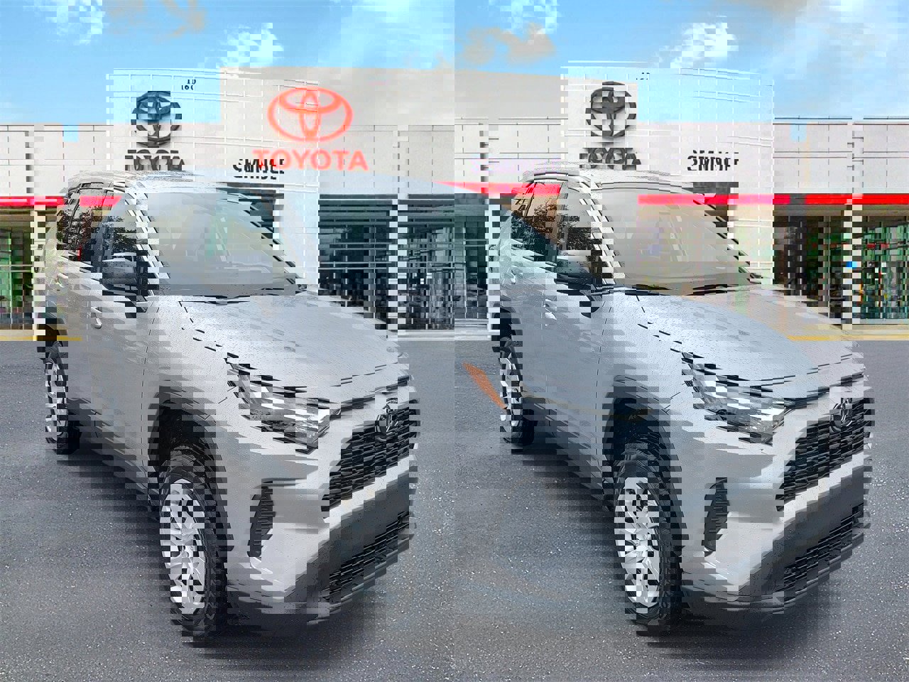 Used 2025 Toyota RAV4 LE image 2