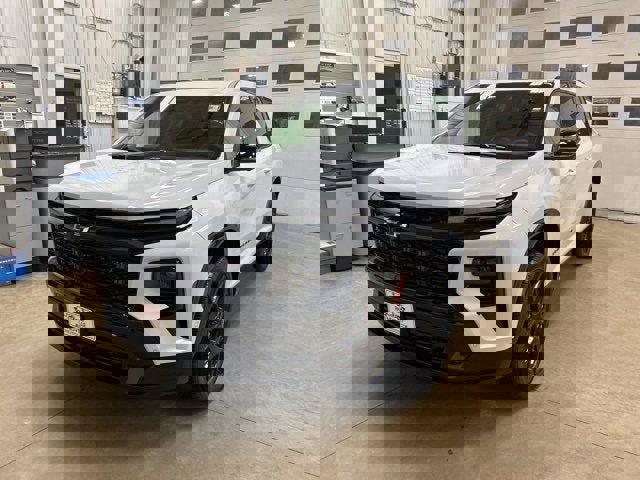 New 2026 Chevrolet Traverse RS image 2