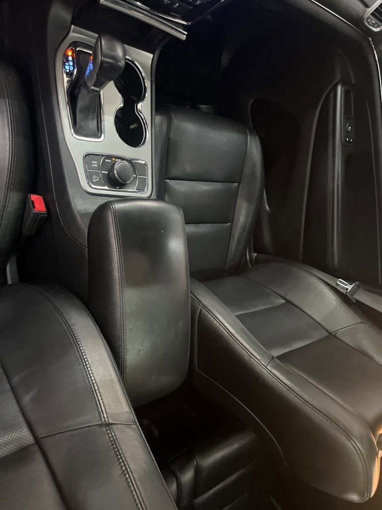 Used 2020 Jeep Grand Cherokee Limited w/ Luxury Group II AWD/4WD image 46