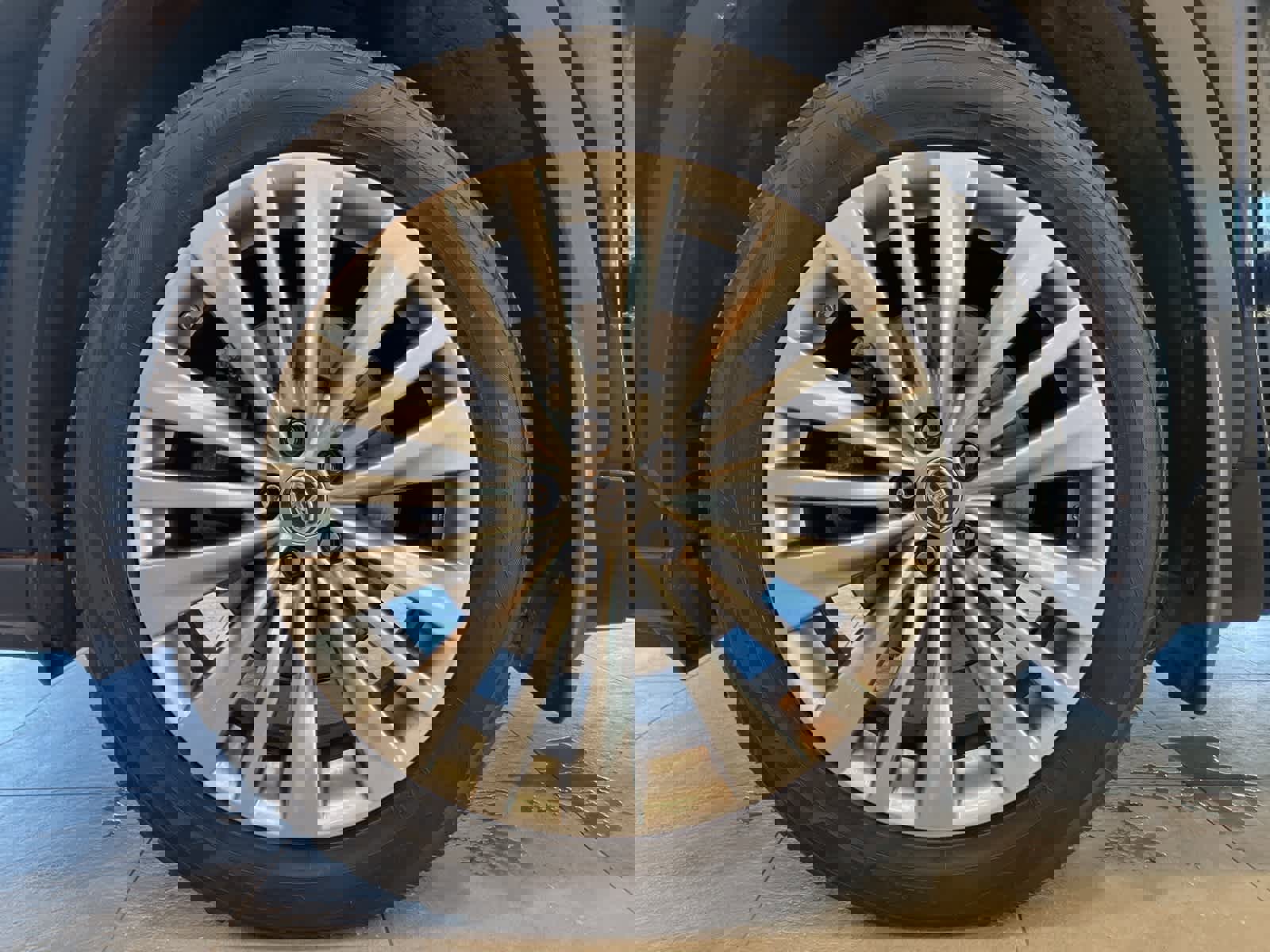 Used 2023 Toyota Highlander L image 9