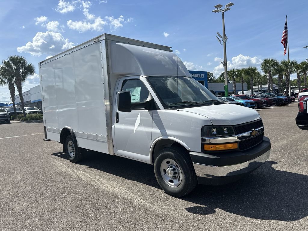 New 2025 Chevrolet Express 3500 w/ Power Convenience Package image 10
