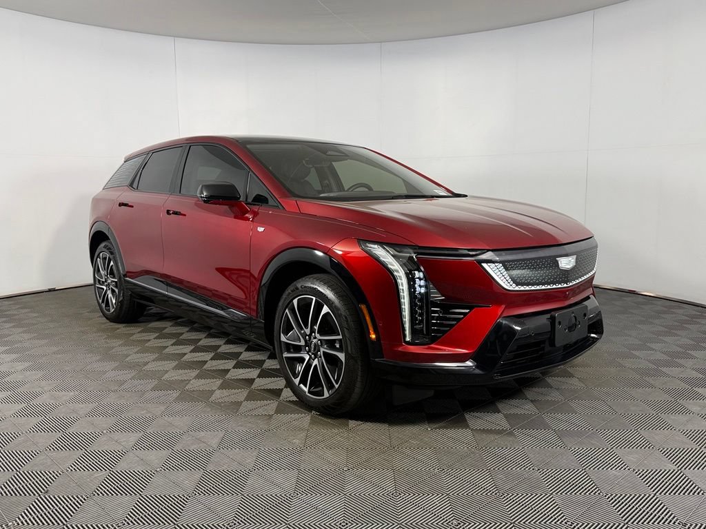 Used 2025 Cadillac Optiq Sport 1 AWD/4WD image 4