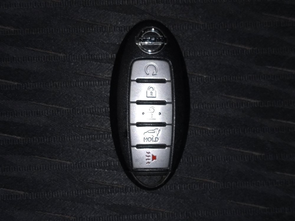 Used 2018 Nissan Rogue SV image 32