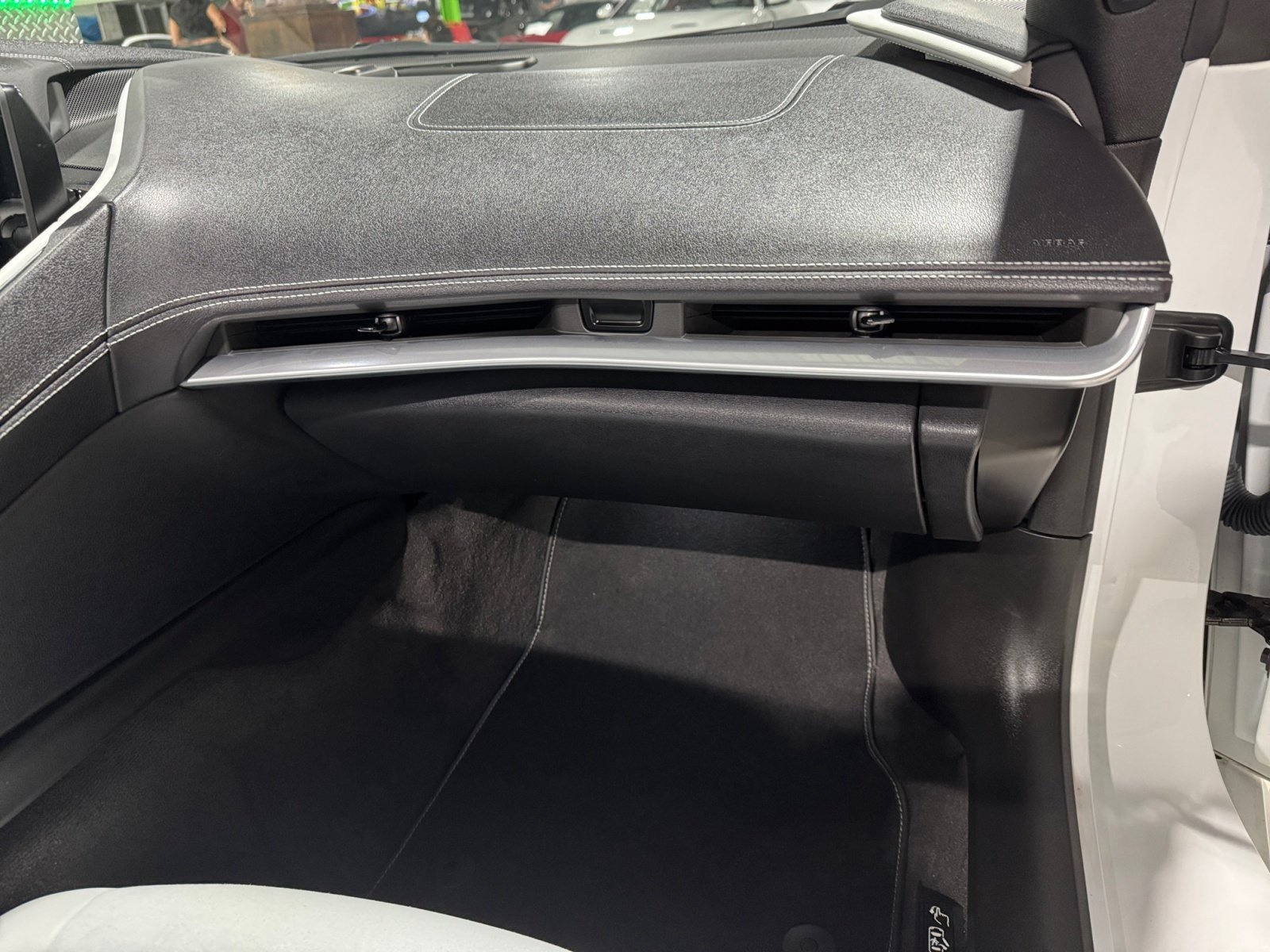 Used 2024 Chevrolet Corvette Stingray image 20