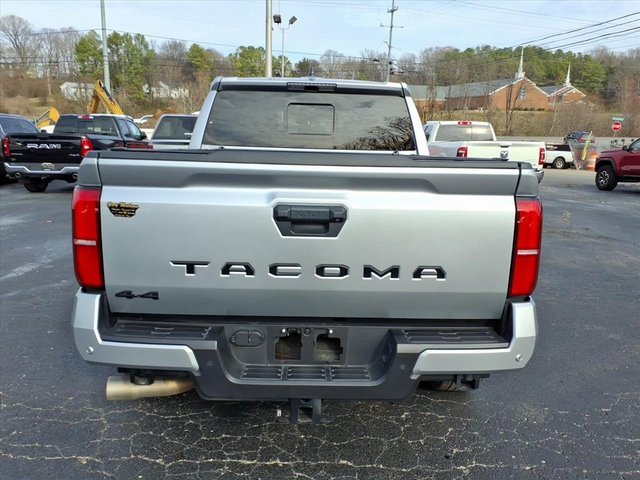 Used 2024 Toyota Tacoma TRD Sport image 18