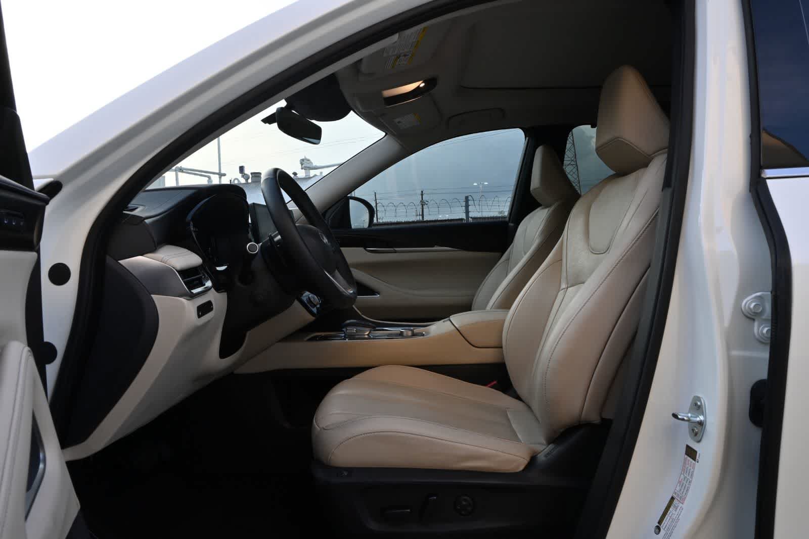 Certified 2024 INFINITI QX60 Sensory AWD/4WD image 17
