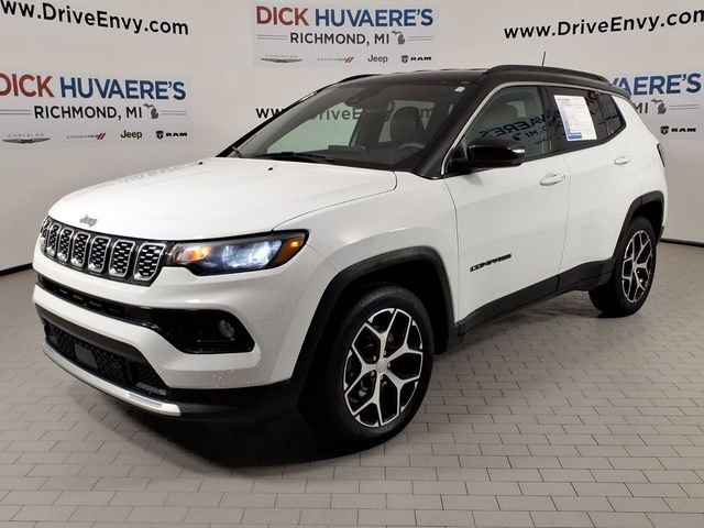 Used 2024 Jeep Compass Limited image 1